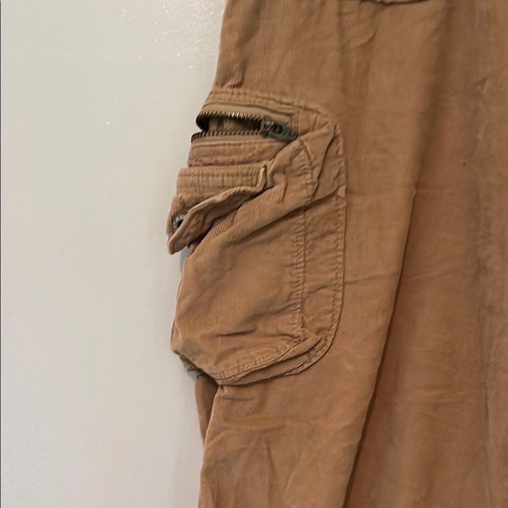 GAP Beige Cargo CAPRIS size 10, stretch corduroy - Picture 2 of 9